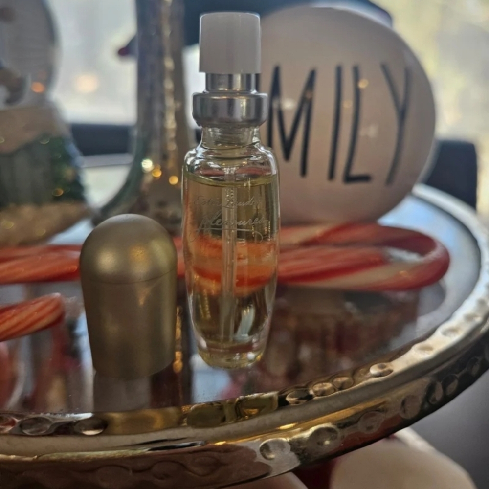 Estee Lauder Pleasures